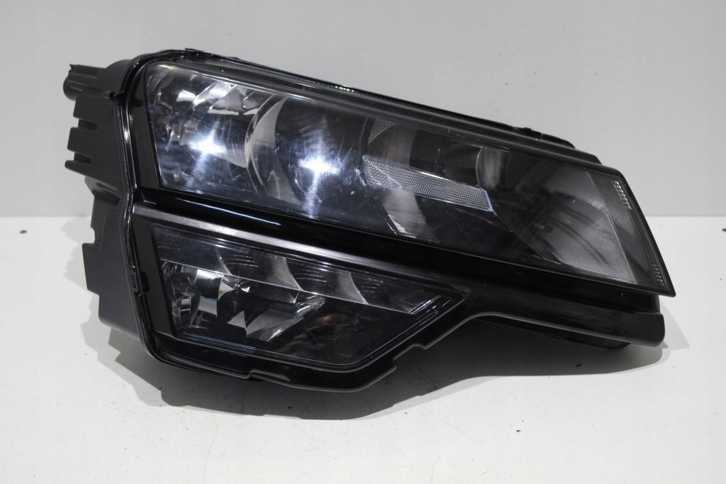 фото №11, Skoda karoq лампа led правая