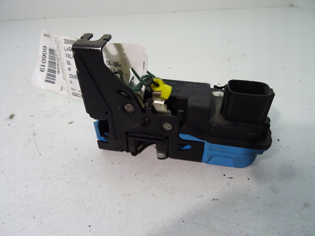 фото №1, Замок дверь правый перед 30699748 volvo v70