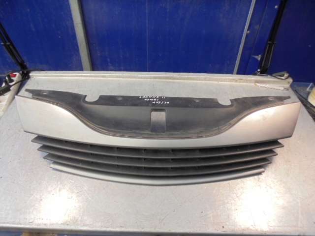 фото №1, Решітка радіатора, решітка радіатора renault laguna ii 8200012581