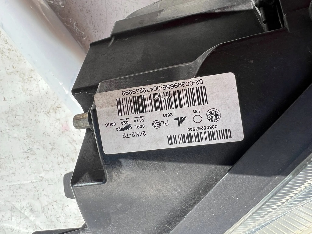 фото №12, Лампа права alfa romeo giulietta 2010 тонована led