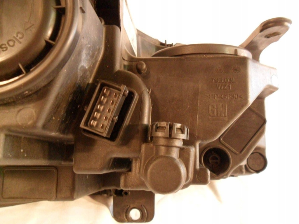 Фара перед сторона левая opel astra k b01720298 Цена