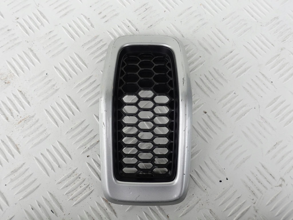 фото №1, Jeep cherokee kl 14- решётка радиатора решётка радиатора решётка w капот