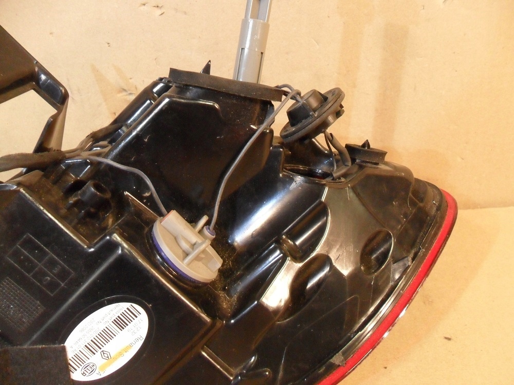 фото №12, Лампа ліва задня крила grand scenic iv 4