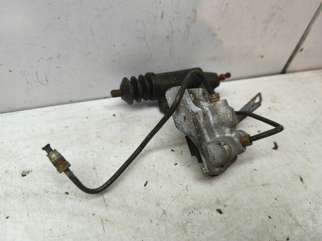 фото №6, Corolla e12 02-03 шланг трубка помпа сцепления цилиндр сцепления 2.0 d4d