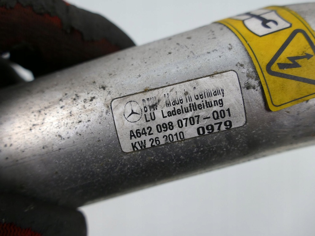 фото №3, Mercedes c w204 3.0 cdi шланг воздуха труба