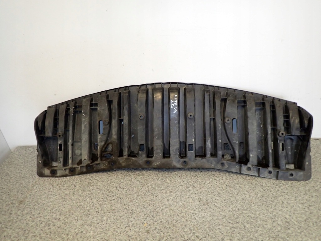 фото №1, Nissan note e12 13- пластик захист нижня бампера