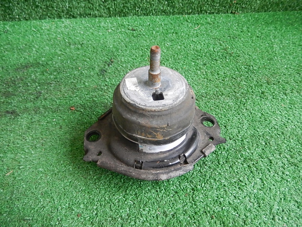 фото №1, Подушка двигуна grand cherokee wk2 68252523aa