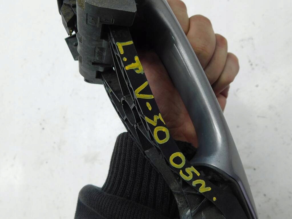 фото №6, Volvo v50 1.6d 2005r - ручка двері лівий задня