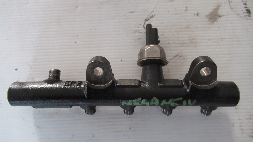 фото №1, Renault megane iv 1.5dci молдинг впрыскная