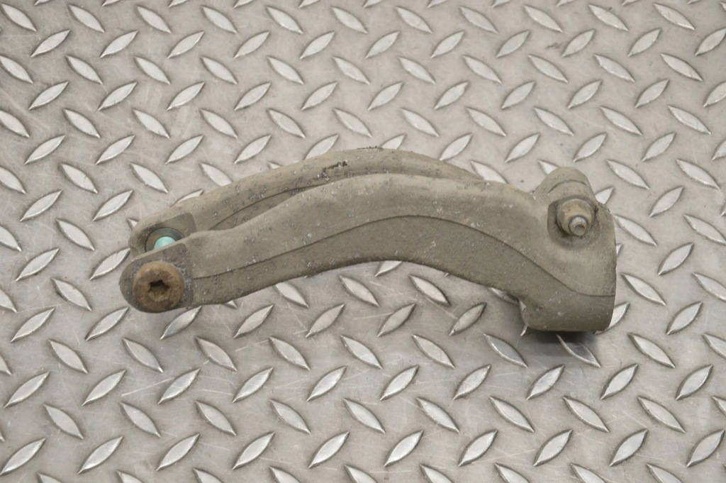 фото №2, Land rover range rover velar 2017 правая сторона нижний рычаг передний