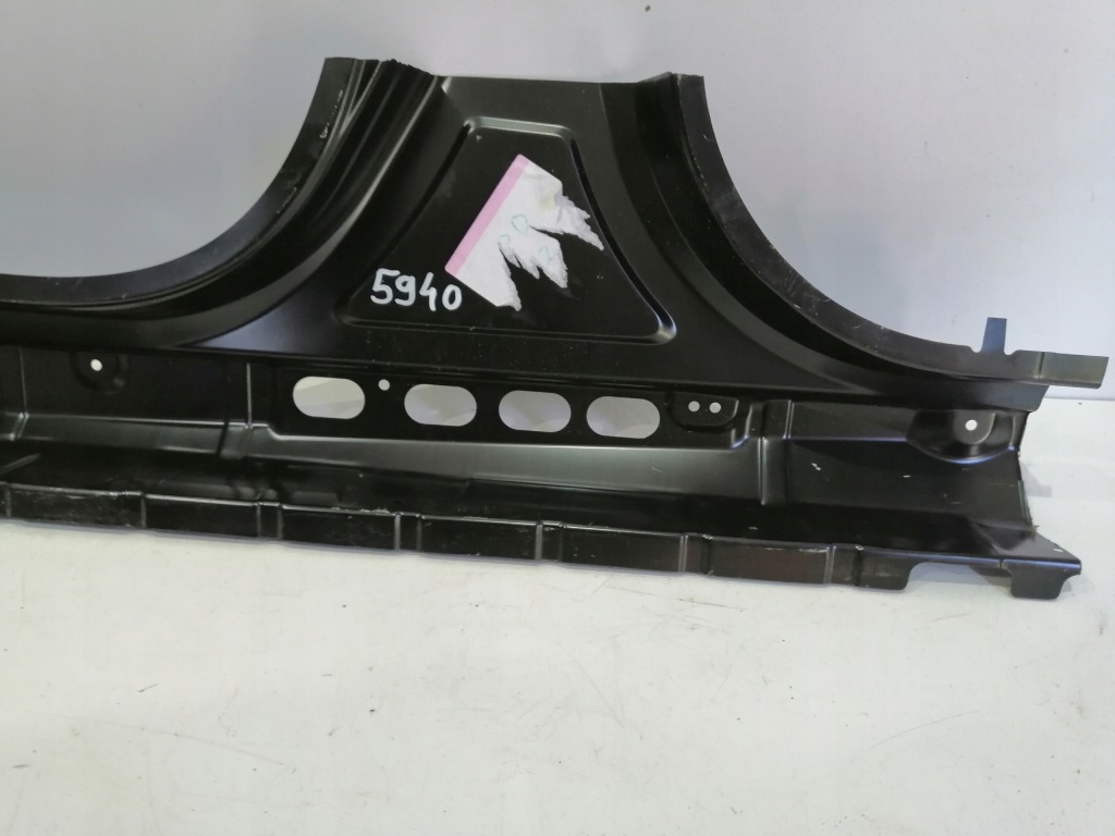 Порог правый  jaguar xf 250 рестайлинг  новый оригинал с Разборки