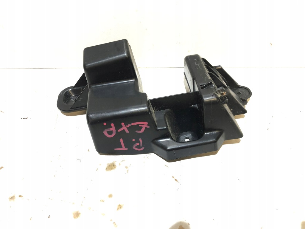 фото №1, Renault express ii правий напрямна бампер задня 791828549r