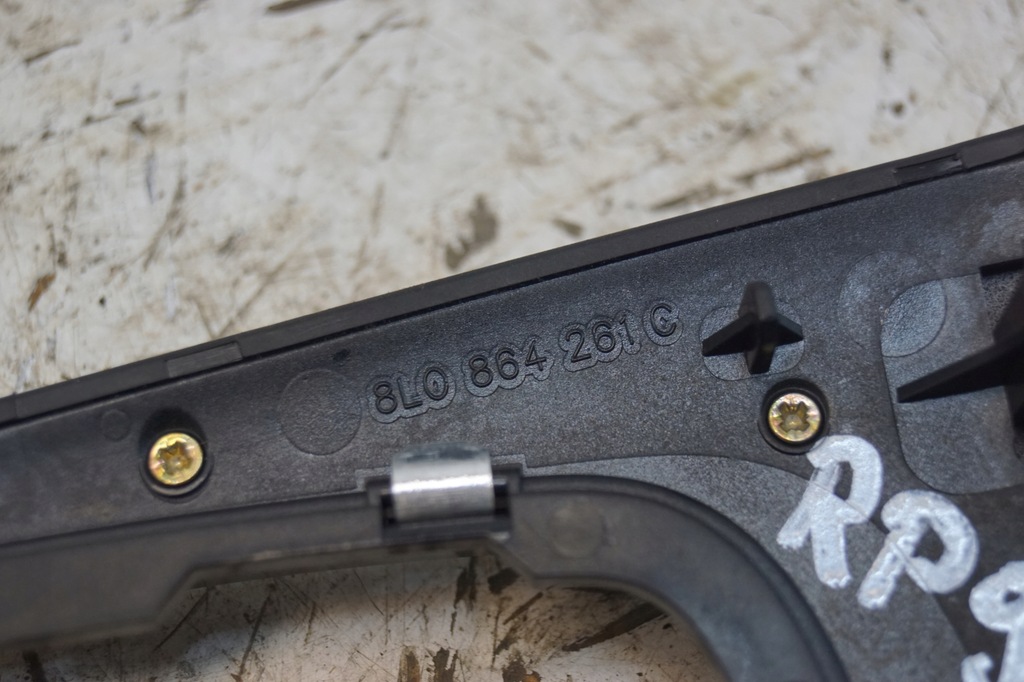 фото №8, Рамка чехол рычага переключения передач audi s3 8l 8l0864261c