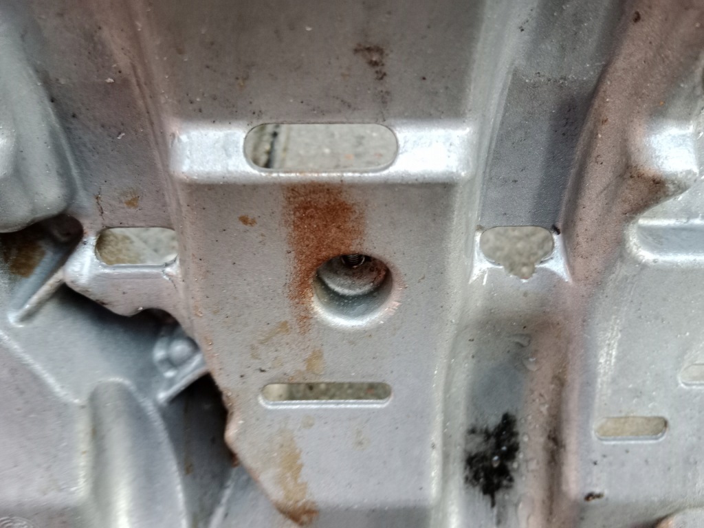 Поддон масла audi a5 1.8 2.0 tfsi 06h103603s в Украине