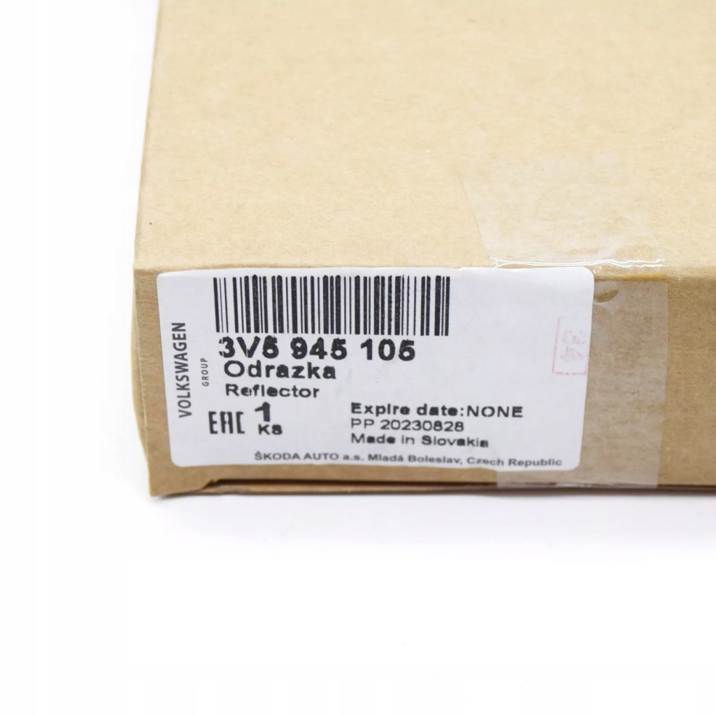 фото №9, Skoda superb mk3 відбивач бампера заднього lewego 3v5945105 oem