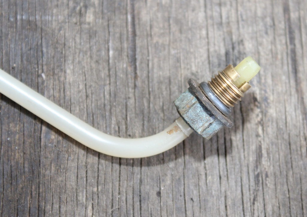 фото №3, Mercedes w220 шланг airmatic короткий