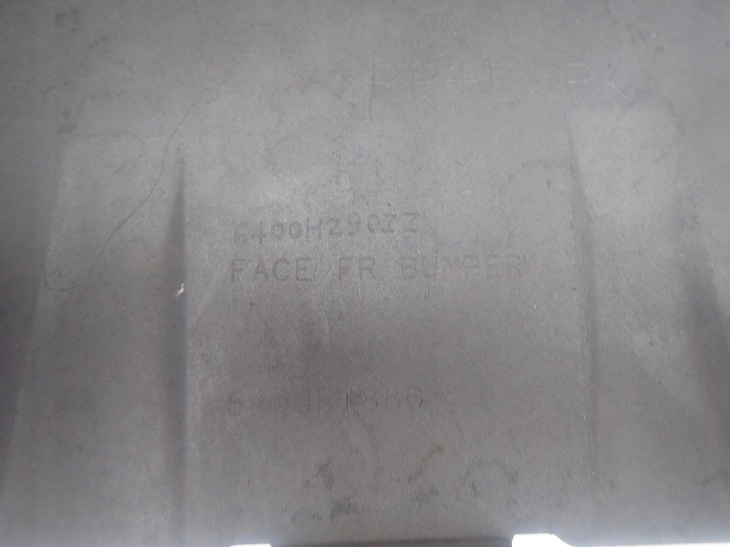 фото №13, Mitsubishi space star sedan mirage 14- бампер перед