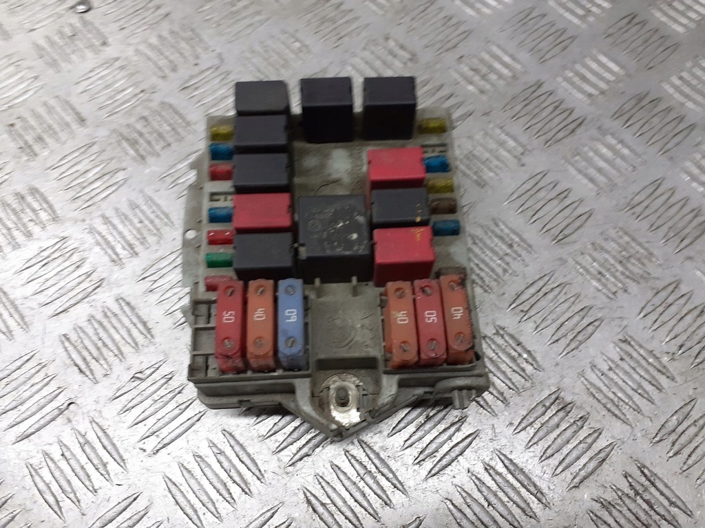 фото №1, Коробка запобіжників alfa 147 51742420