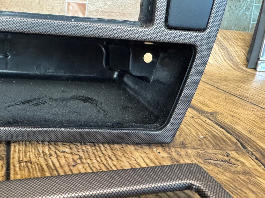 фото №7, Рамка 1 din passat b5 карбон карбон радио консоль /