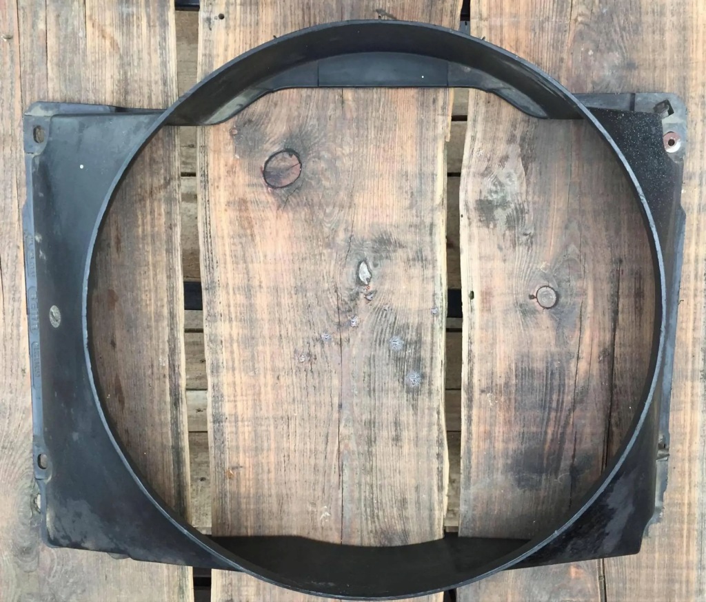 фото №1, Mercedes-benz w115 корпус туннель вентилятора