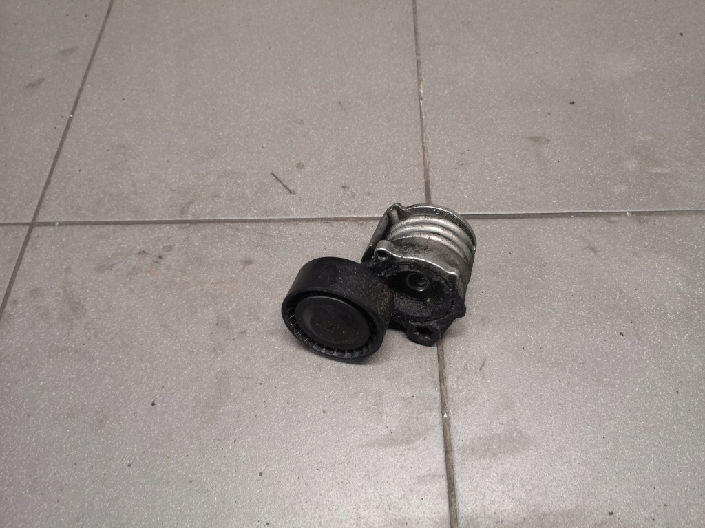 фото №1, Натяжитель ремень bmw 3 e91 3.0d 7790447