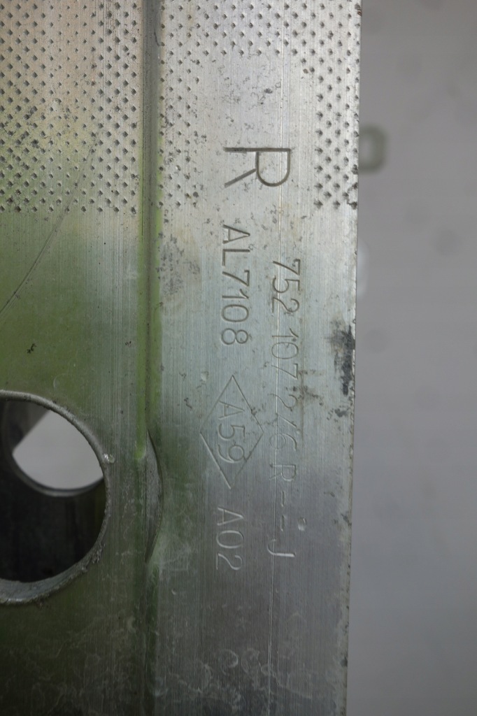 фото №4, Балка бампера перед renault captur clio 4 iv 752107246r