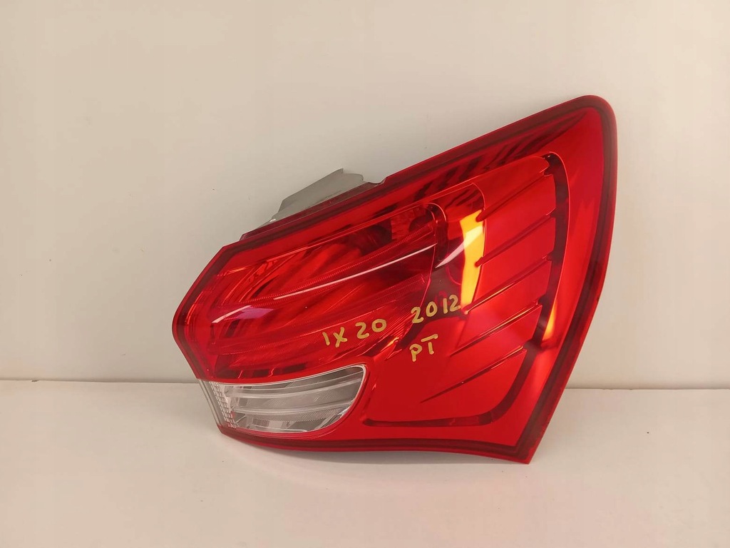 фото №1, Hyundai ix20 лампа правая задняя 10-19