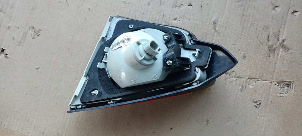 фото №7, Ford kuga mk лампа левая задняя w крышка 8v41-13a603-ad комплектная europa