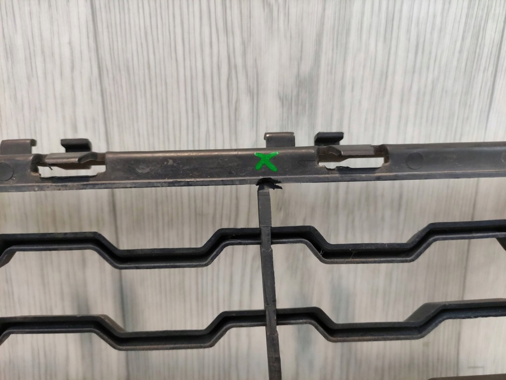 Bmw 2 f45 m-pakiet решётка средняя бампера перед 8057891 Оригинал