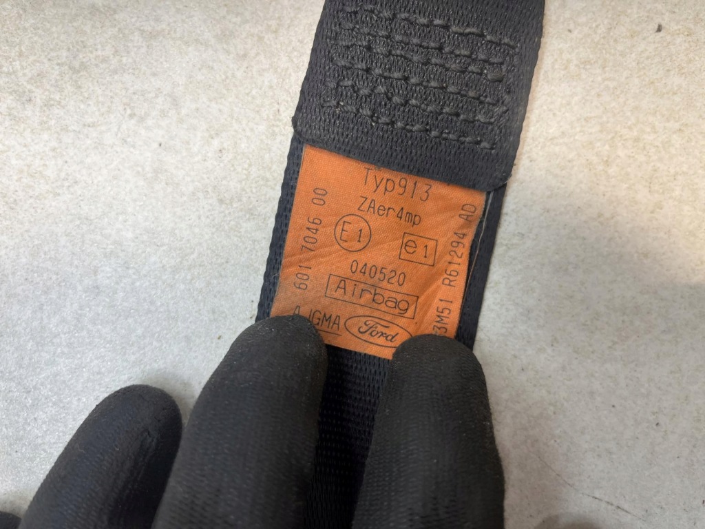 Купити Ремінь безпеки правий перед focus c-max 1.6 16v b 4m5112a650hg