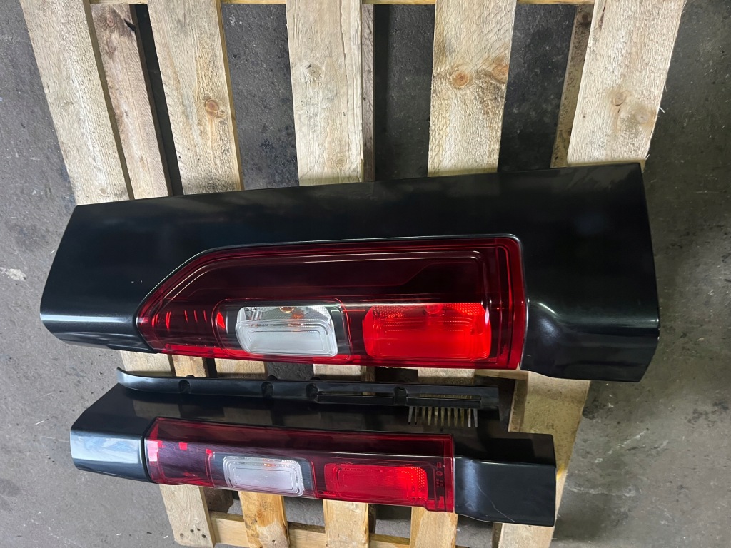 фото №9, Левая правая задняя задняя лампа renault trafic iii iv 3 4 ted68