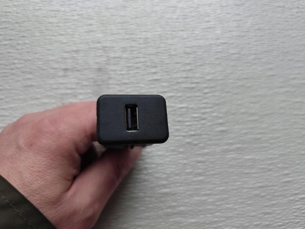 фото №1, Разъём usb 20928734 opel corsa e