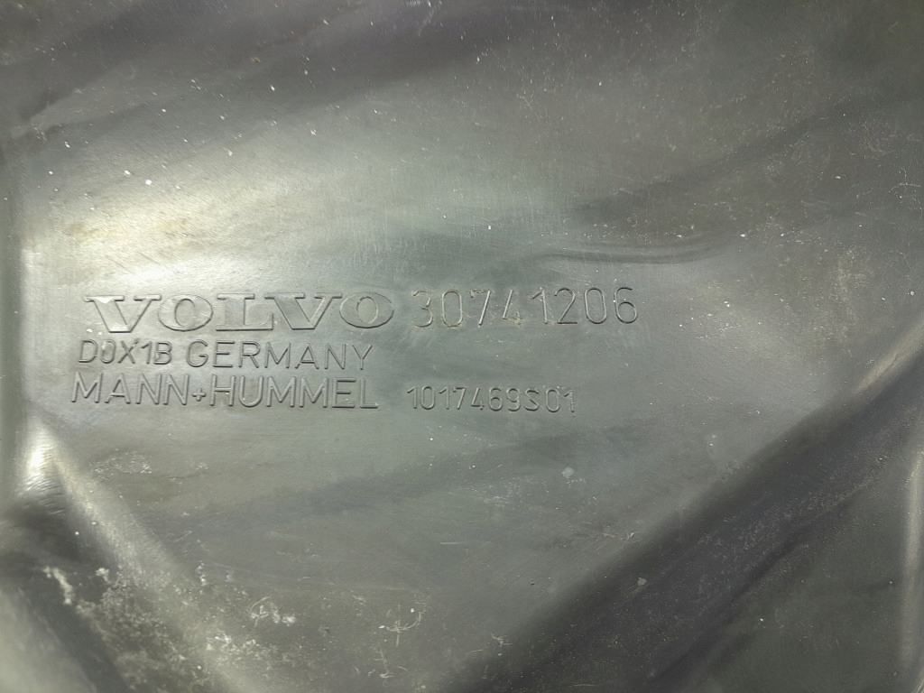 фото №5, Volvo v50 s40 ii 2.4 d5 d5244t8 180 km корпус фільтра повітря 30741206