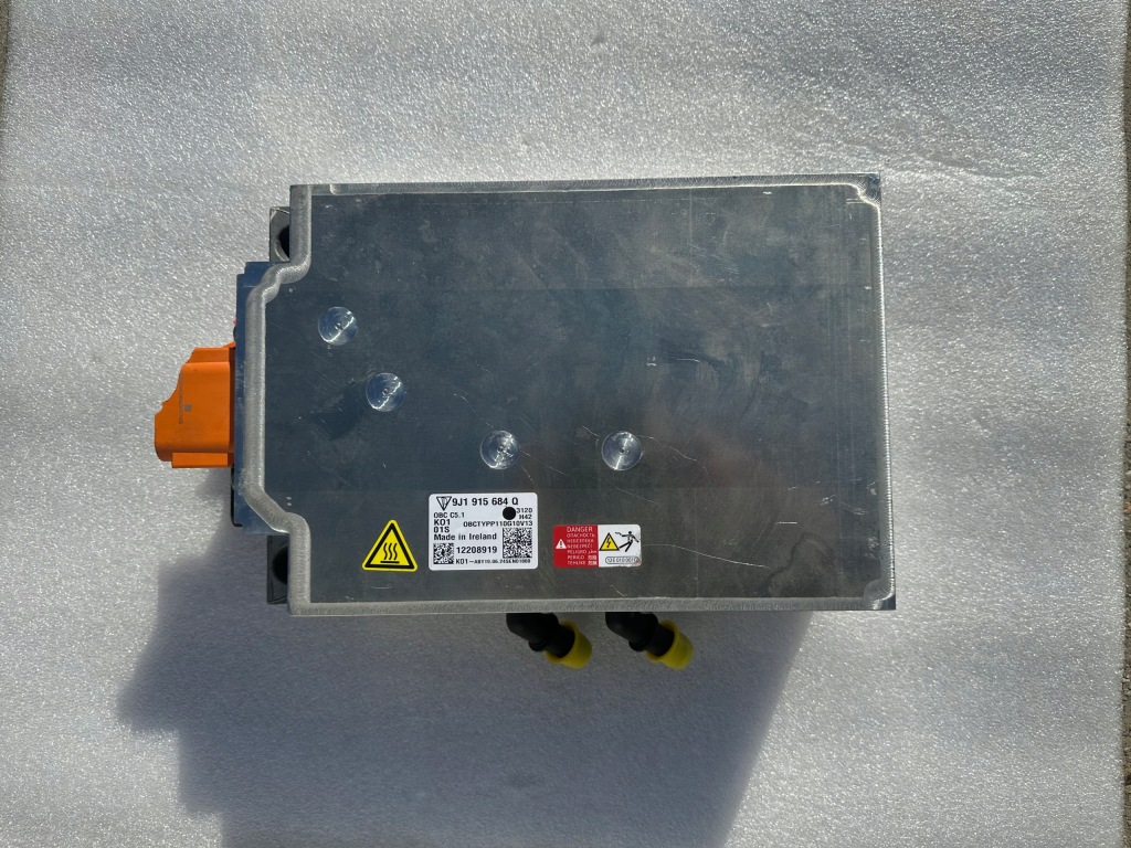 фото №1, Зарядное устройство wysokiego напряжения porsche 9j1915684q....