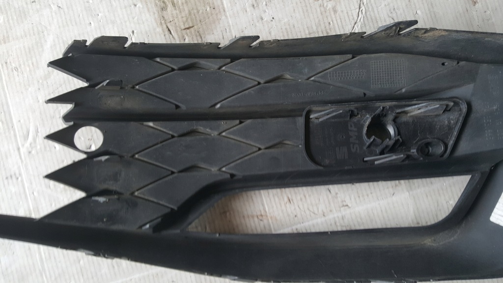 фото №11, Решётка бампера левый перед seat leon 5fa853665c демонтаж