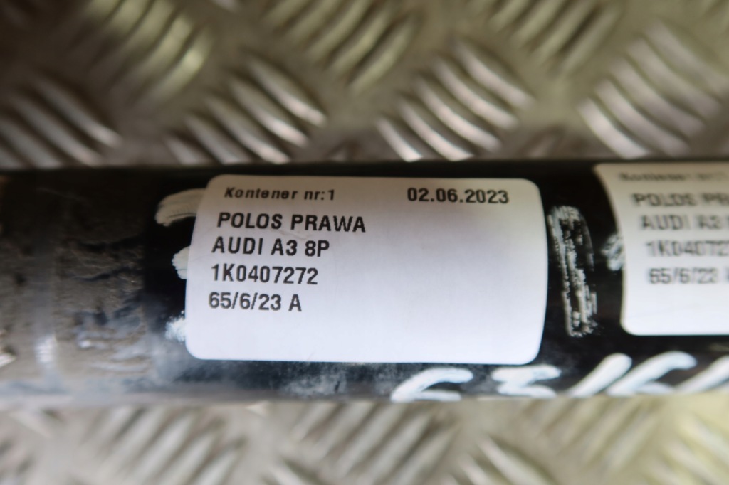 фото №5, Приводной вал правая audi a3 8p lift 2.0 tdi 1k0407272