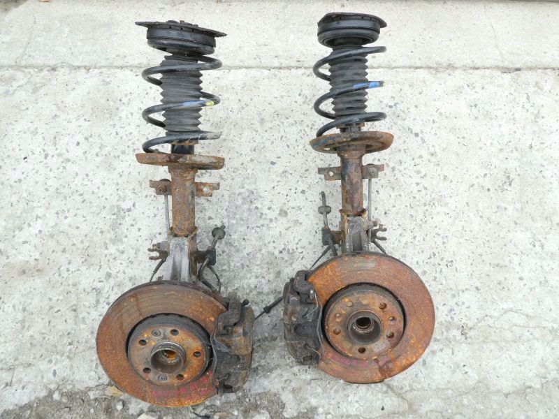 фото №1, Renault laguna iii поворотный кулак амортизационная стойка 2.0 dci lew