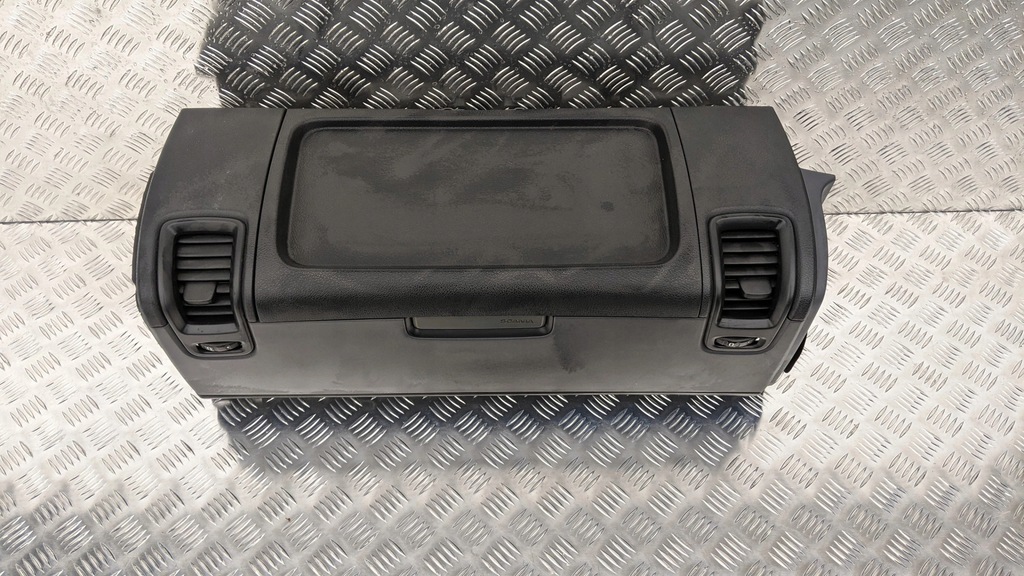 фото №2, Полка śniadaniowa приборная панель scania r