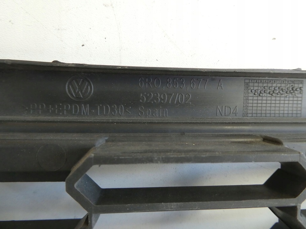 фото №6, Решітка радіатора решітка радіатора радіатора vw polo v 6r 6r0853677a