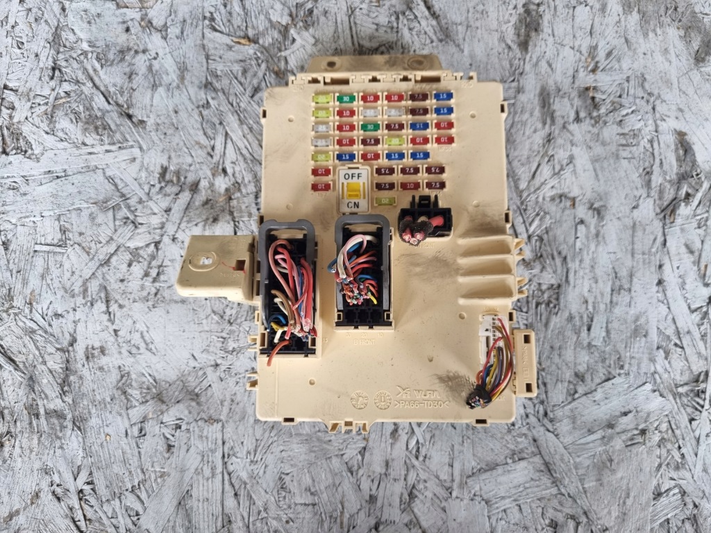 фото №1, Hyundai i40 корпус предохранителей 91950-3z011