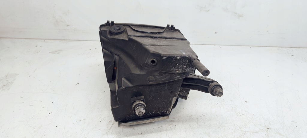 фото №6, Корпус фильтра воздуха audi a6 c6 4f0133835n