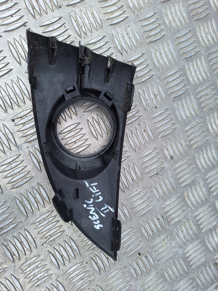 фото №3, Решітка бампера правий перед renault scenic ii lift