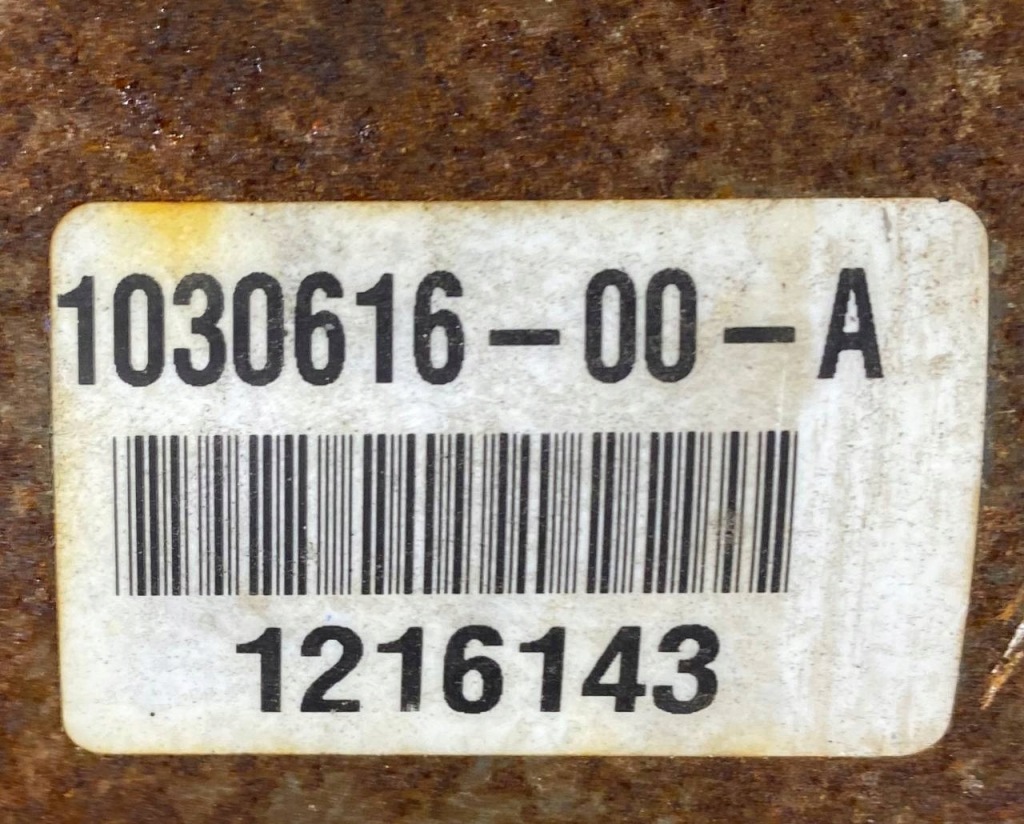 Tesla model s 2013 приводной вал передняя 103061600a с Разборки