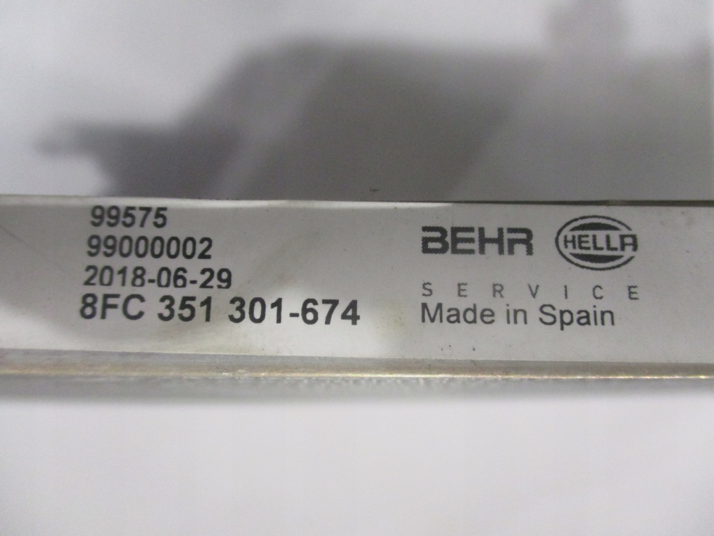 фото №9, Радиатор конденсатор воды кондиционера hella mercedes w169 w245 8fc351301