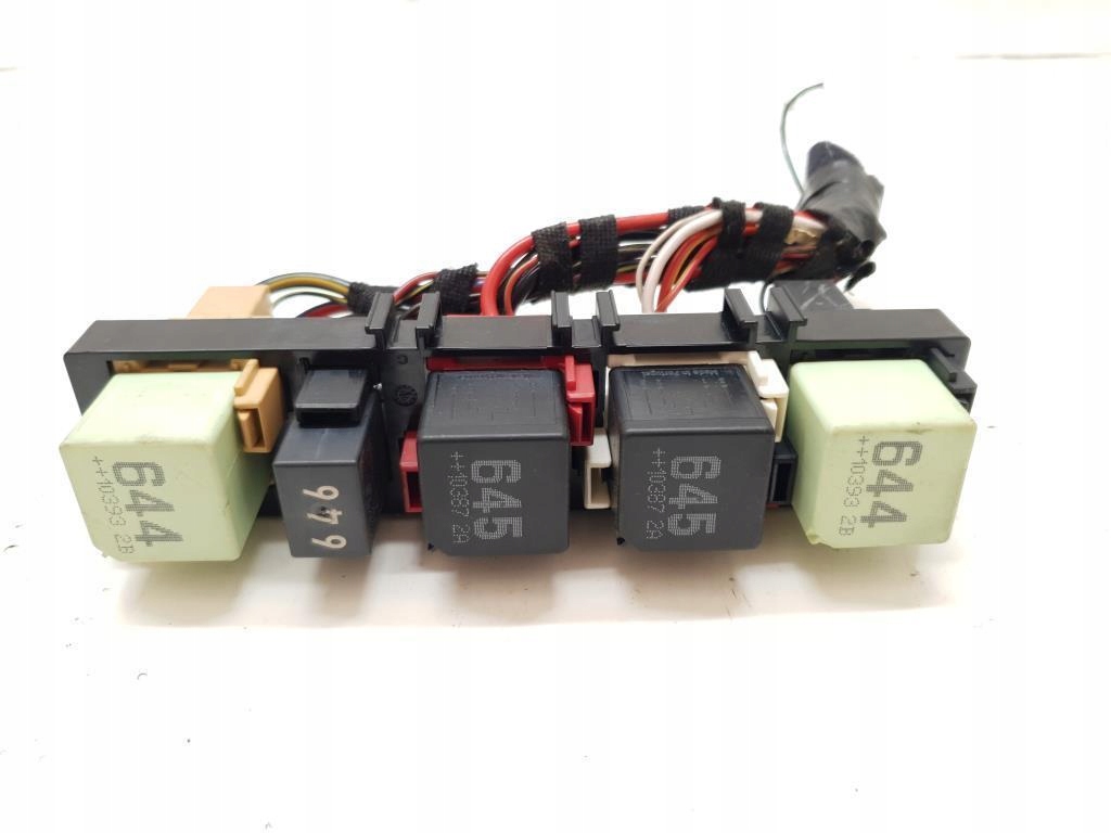 фото №1, Коробка предохранителей skoda octavia ii 1.9 tdi