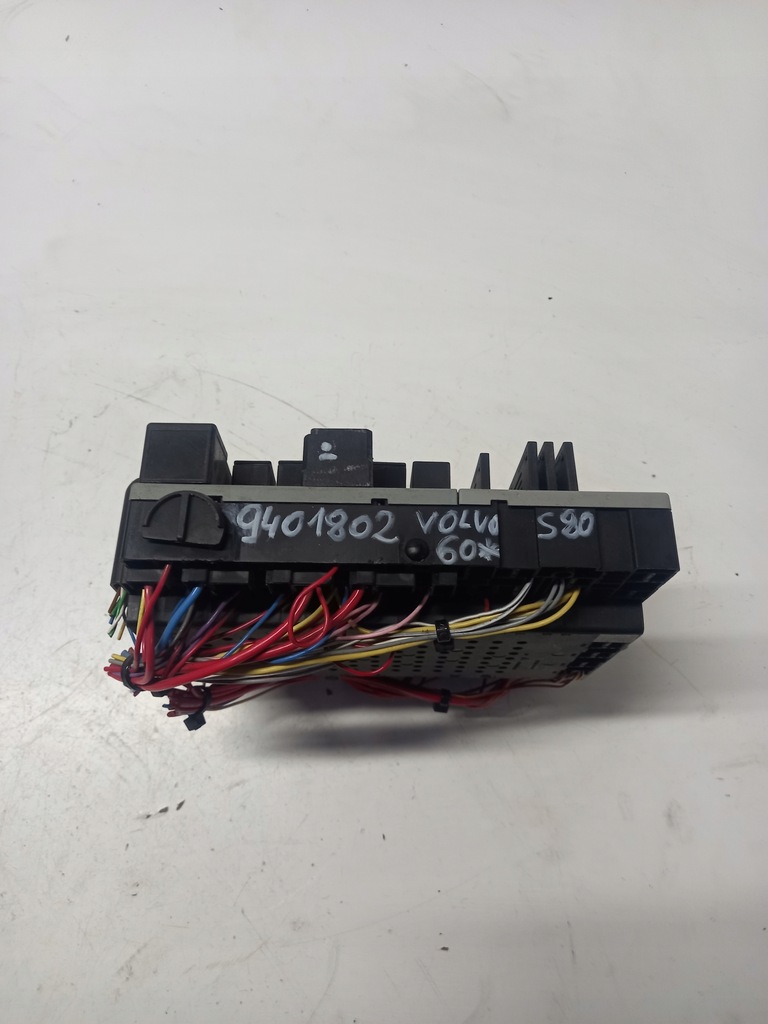 фото №1, Коробка предохранителей volvo s80 9401802