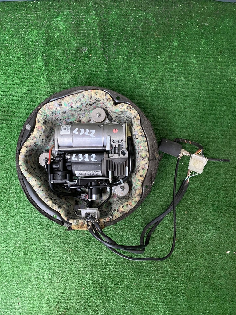 фото №10, Range rover vogue l322 молдинг бампера передній