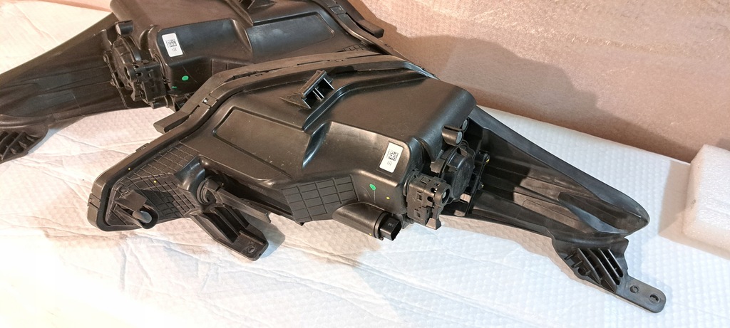 фото №8, Hyundai i20 ii 14- фара левый правый оригинальный