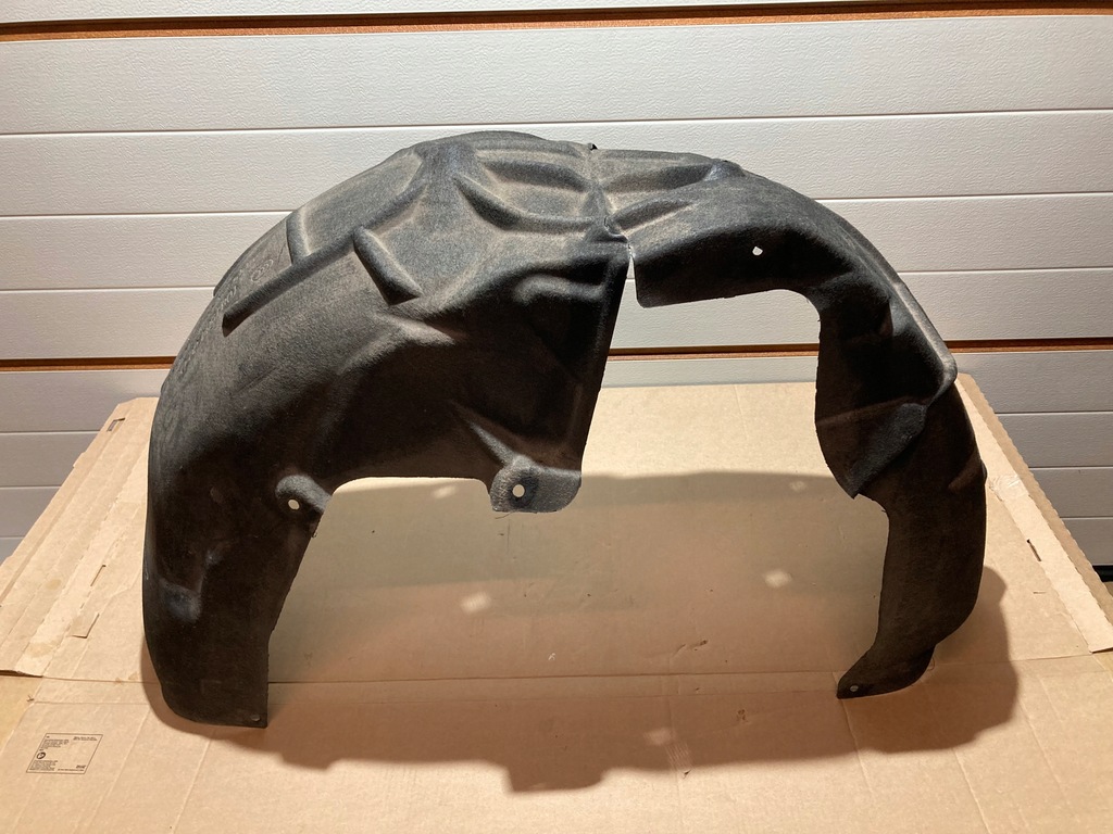 фото №1, Підкрилок праве задні tesla 3