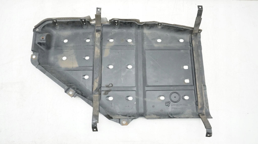 фото №1, Защита нижняя бака топлива lexus rx iv450h 77641-48100